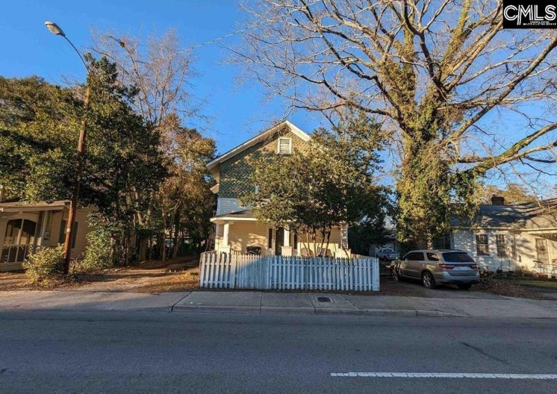 Property image 2 of 3121 Rosewood Drive A in Rosewood, Columbia, SC 29205