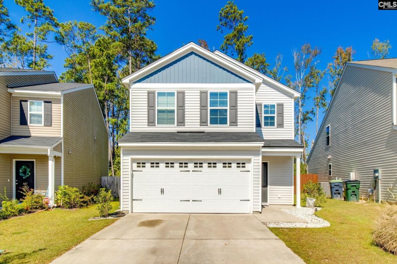 Jessamine Place, Lexington Community