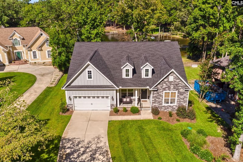 Property image 2 of 895 Peninsula Drive in The Pointes Of Plantation Pointe, Prosperity, SC 29127