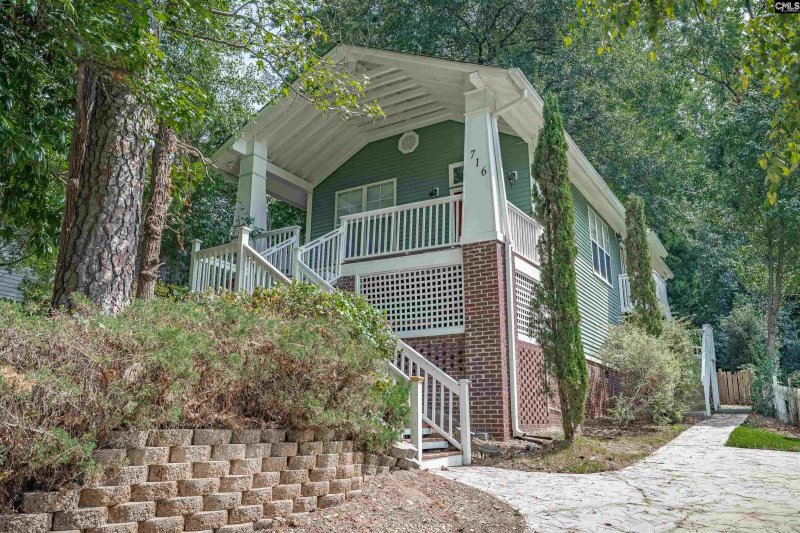 716 Laurel Hill Lane