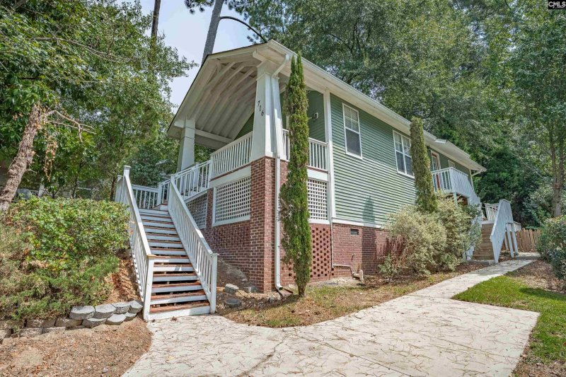 Property image 2 of 716 Laurel Hill Lane in Laurel Hill Heights, Columbia, SC 29201