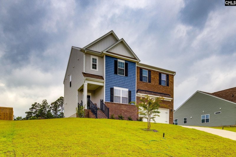 Property image 3 of 236 Shadowbrook Way in Friendship Hill Farms, Camden, SC 29020
