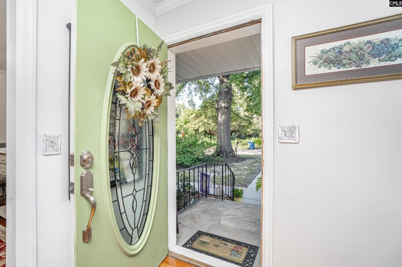 Property image 4 of 800 Ontario Drive in Saluda Gardens, West Columbia, SC 29169