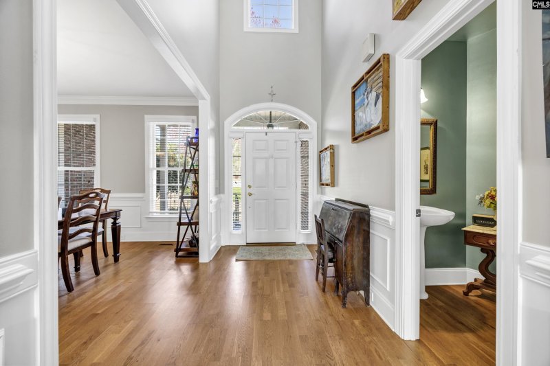 Property image 2 of 116 Inverness Drive in Muirfield, Lexington, SC 29072