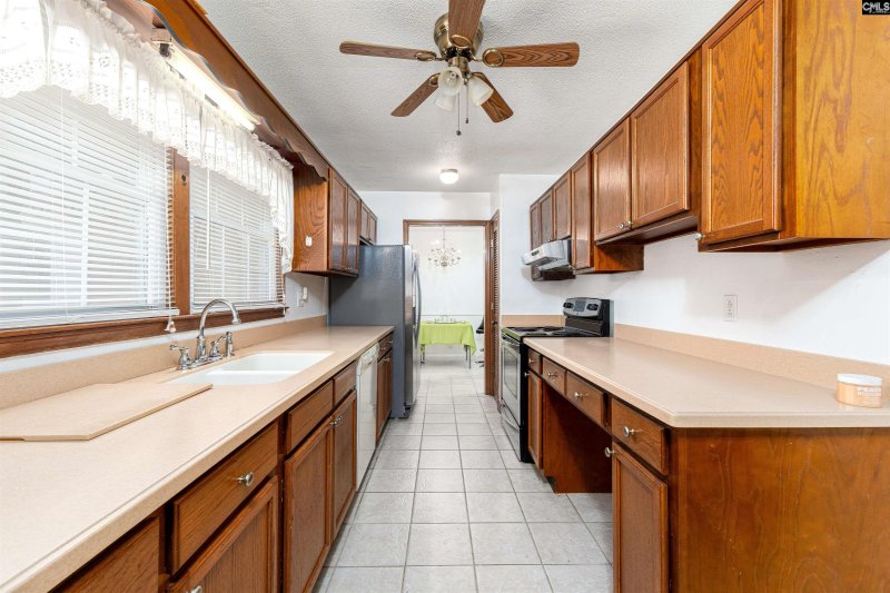 Property image 5 of 821 Walters Lane in Knollwood, Columbia, SC 29209