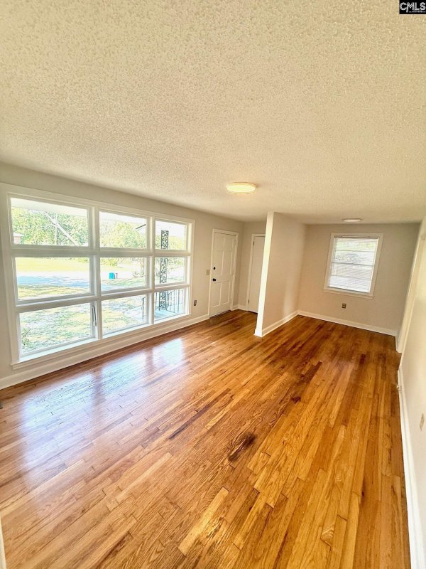 Property image 4 of 1035 Indigo Avenue in The Avenues, Cayce, SC 29033