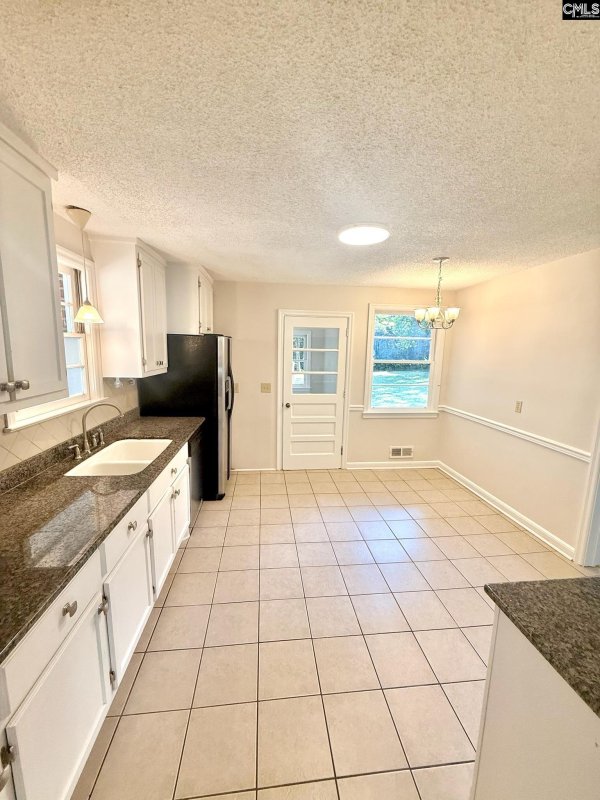 Property image 5 of 1035 Indigo Avenue in The Avenues, Cayce, SC 29033