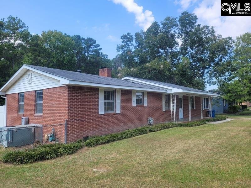 Property image 4 of 826 Jefferson Street in Springdale, West Columbia, SC 29169