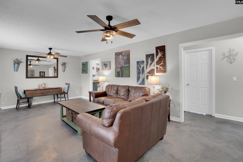 Property image 4 of 516 Plum Tree Court in Garden Pond, Lexington, SC 29073