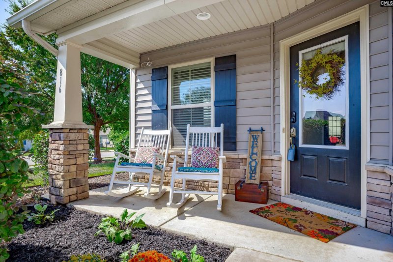 Property image 4 of 816 Burnview Lane in Westcott Ridge, Chapin, SC 29036