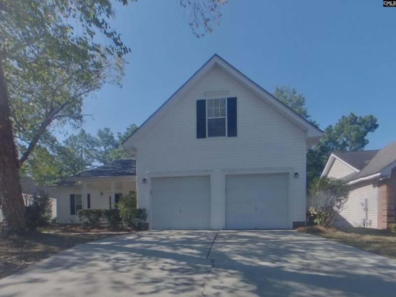 111 Glendevon Way