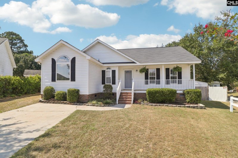 Property image 3 of 142 Katie Court in Hamlet South, West Columbia, SC 29170