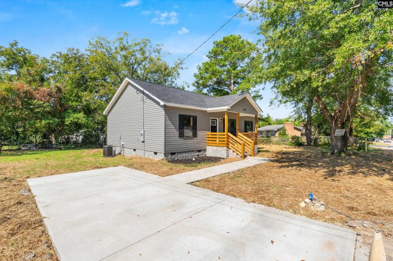 Property image 3 of 308 Wilkes Road in Greenview, Columbia, SC 29203