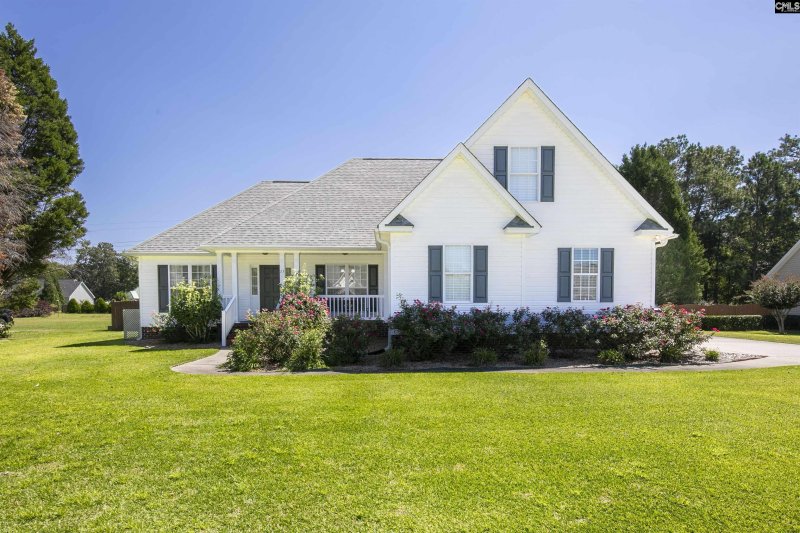 Property image 2 of 23 Bushnell Court in Hunters Crossing, Lugoff, SC 29078