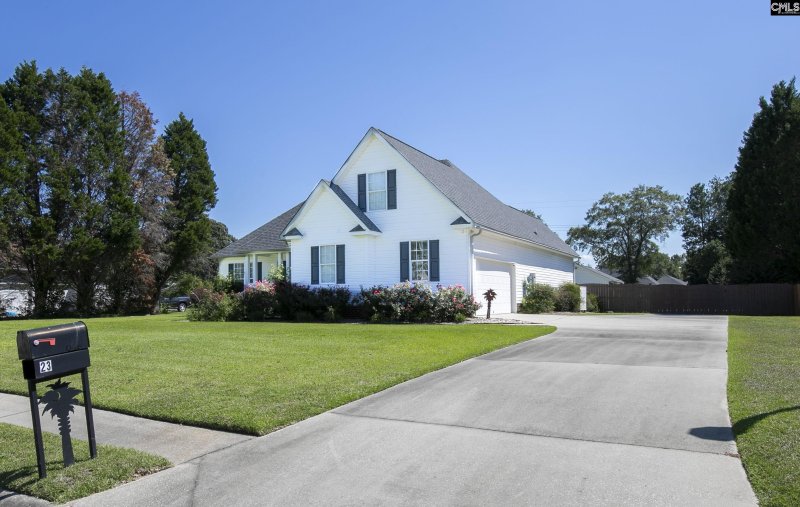 Property image 4 of 23 Bushnell Court in Hunters Crossing, Lugoff, SC 29078
