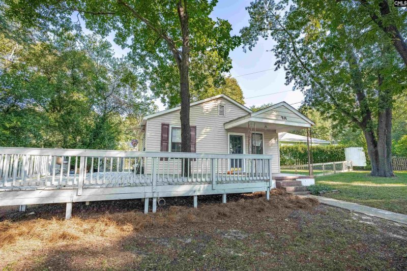 Property image 4 of 38 Kingsgate Drive in Rosewood, Columbia, SC 29205