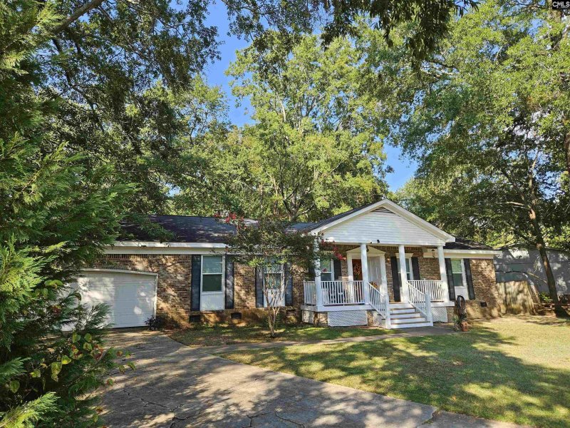 Property image 3 of 219 Colnbrook Road in Old Friarsgate, Irmo, SC 29063