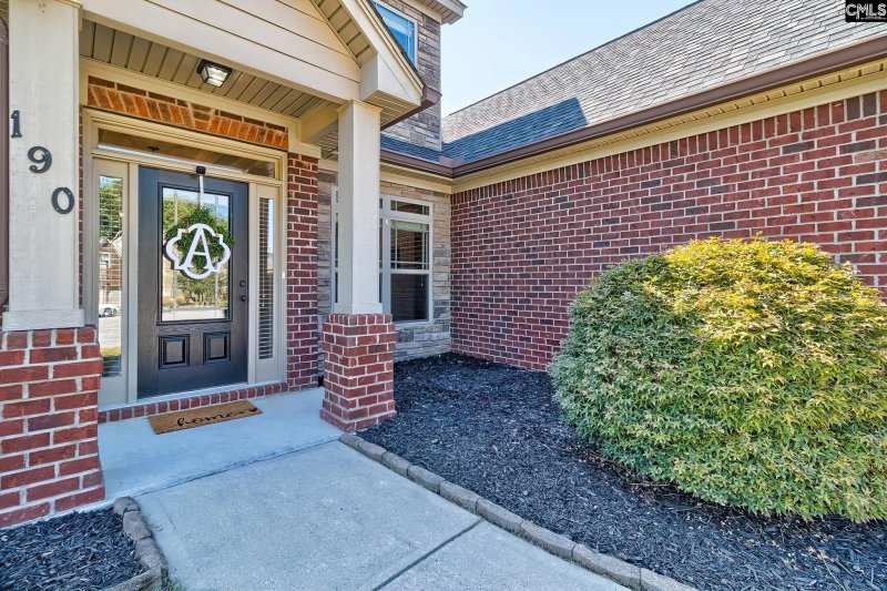 Property image 2 of 190 Grey Oaks Lane in Grey Oaks, Lexington, SC 29072-5600