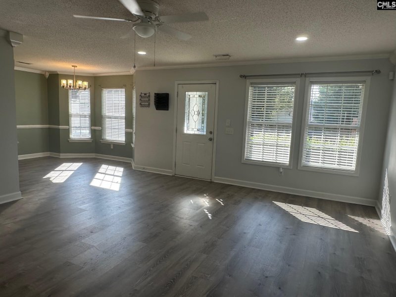 Property image 3 of 254 Montclaire Circle in Montclaire, West Columbia, SC 29170