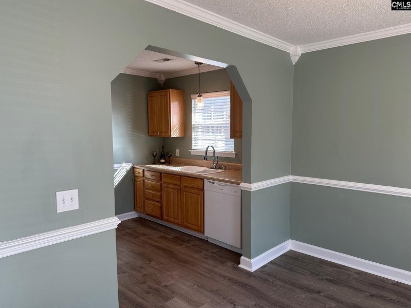 Property image 5 of 254 Montclaire Circle in Montclaire, West Columbia, SC 29170