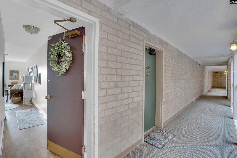 Property image 4 of 619 King Street 702 in Hermitage, Columbia, SC 29205