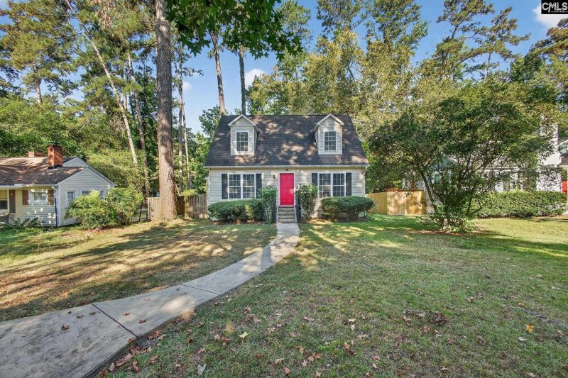 Property image 2 of 215 Partridge Drive in Forest Lake, Columbia, SC 29106