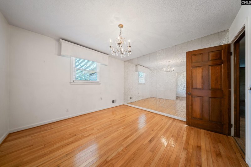 Property image 5 of 241 King Charles Road in St Marks Wood, Columbia, SC 29209