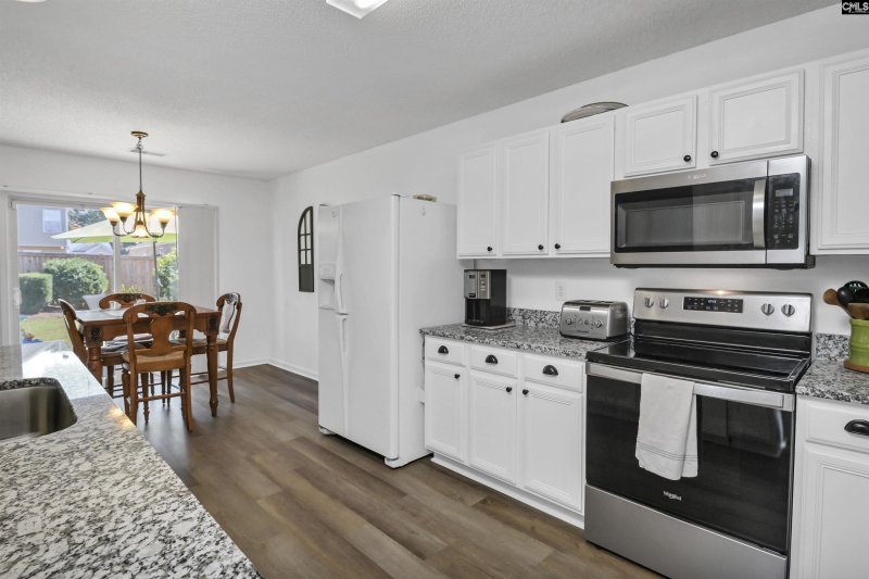 Property image 2 of 520 Blue Lake Drive in Oak Pointe, Lexington, SC 29072