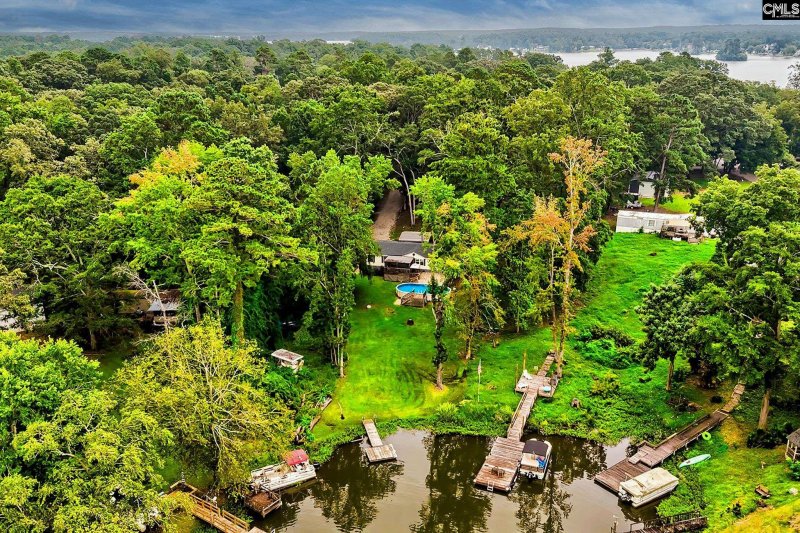 Property image 3 of 1049 Newberry Shores Drive in Newberry Shores, Prosperity, SC 29127-7630