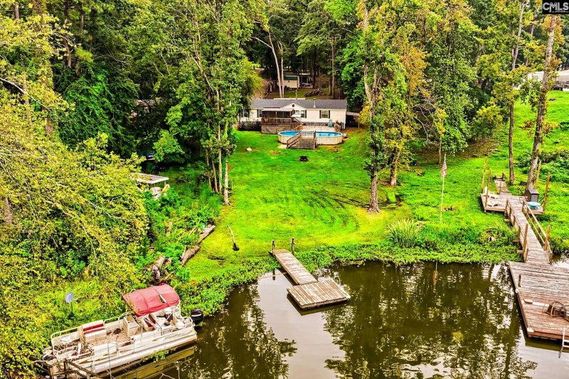 Property image 4 of 1049 Newberry Shores Drive in Newberry Shores, Prosperity, SC 29127-7630