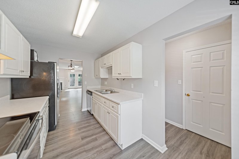 Property image 5 of 135 Thorn Tree Lane in Thorn Tree, Columbia, SC 29212