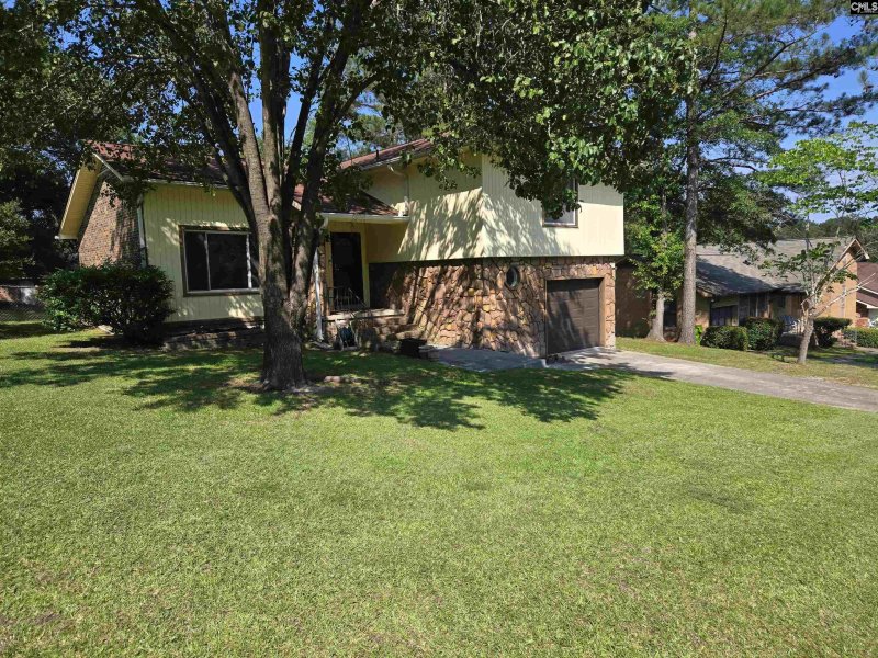 Property image 3 of 116 Folkstone Road in Folkestone, Columbia, SC 29223