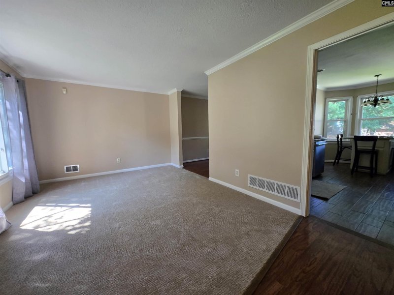 Property image 4 of 116 Folkstone Road in Folkestone, Columbia, SC 29223