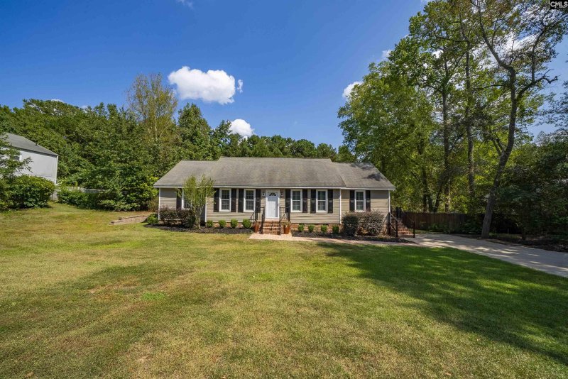 Property image 2 of 2432 Cardington Drive in East Pines, Columbia, SC 29209