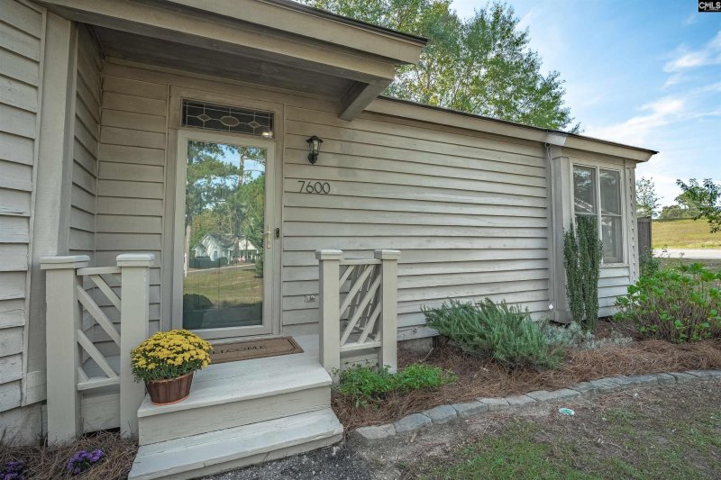 Property image 4 of 7600 Leitner Road in Charlestowne, Columbia, SC 29209
