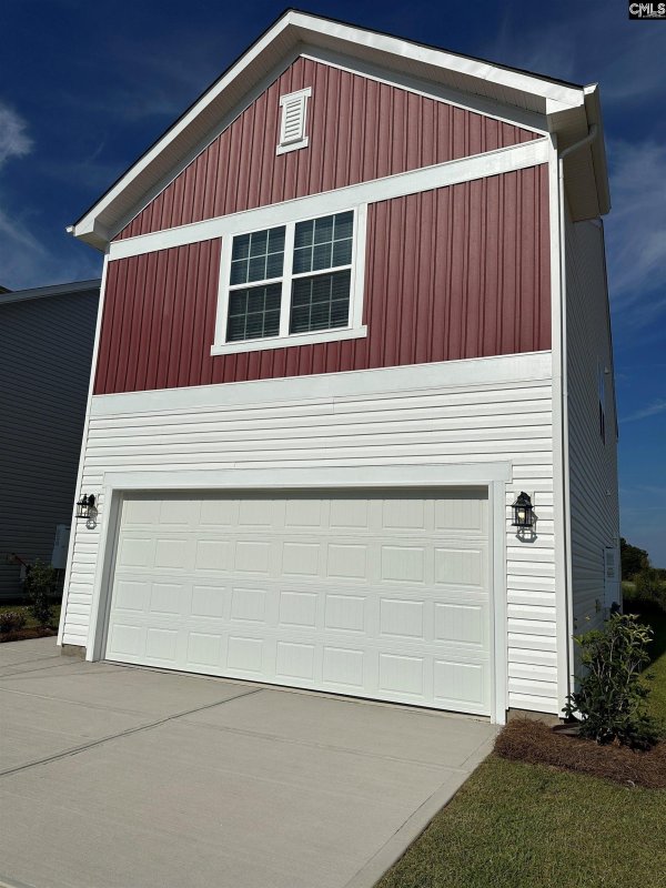 Property image 3 of 643 Olympia Street in Taylor Hill, Gilbert, SC 29054