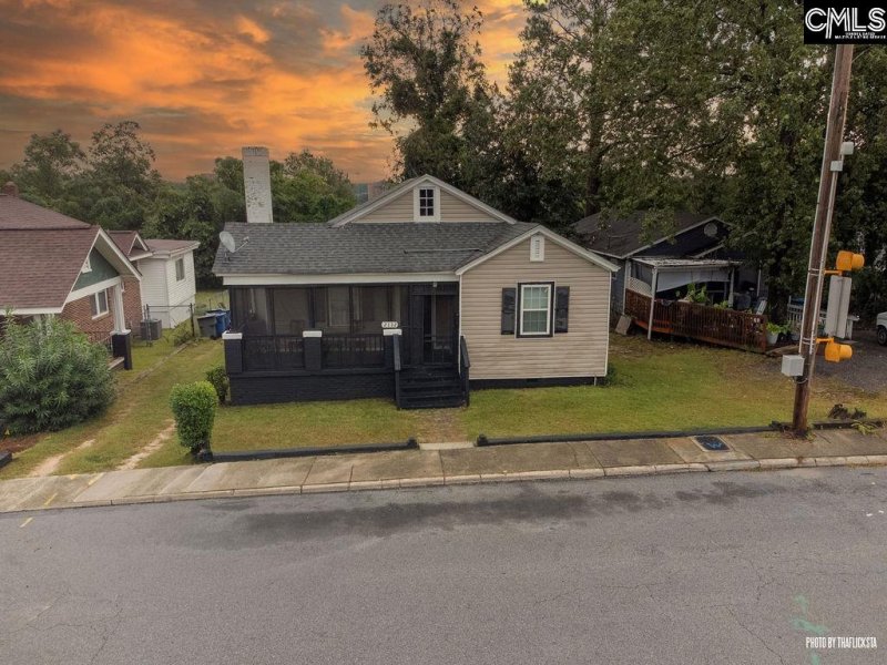 Property image 3 of 2122 Barhamville Road in Washington Heights, Columbia, SC 29204