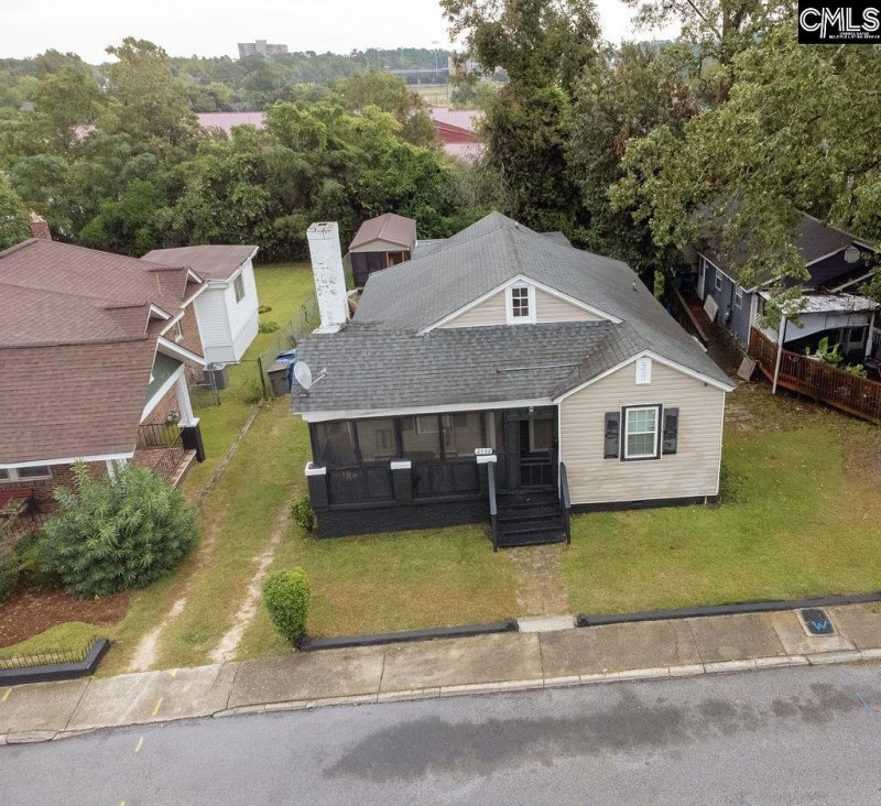 Property image 4 of 2122 Barhamville Road in Washington Heights, Columbia, SC 29204