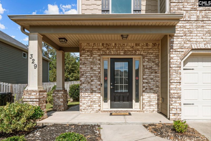 Property image 3 of 329 Grey Oaks Court in Grey Oaks, Lexington, SC 29072