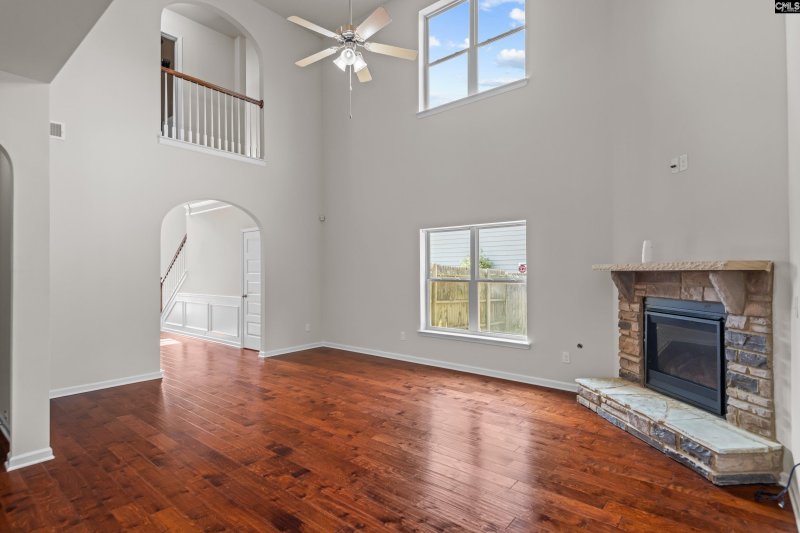 Property image 5 of 329 Grey Oaks Court in Grey Oaks, Lexington, SC 29072