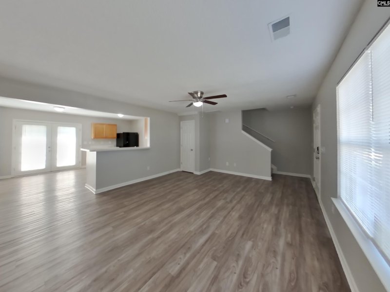 Property image 3 of 108 Springway Drive in East Lake, Columbia, SC 29209