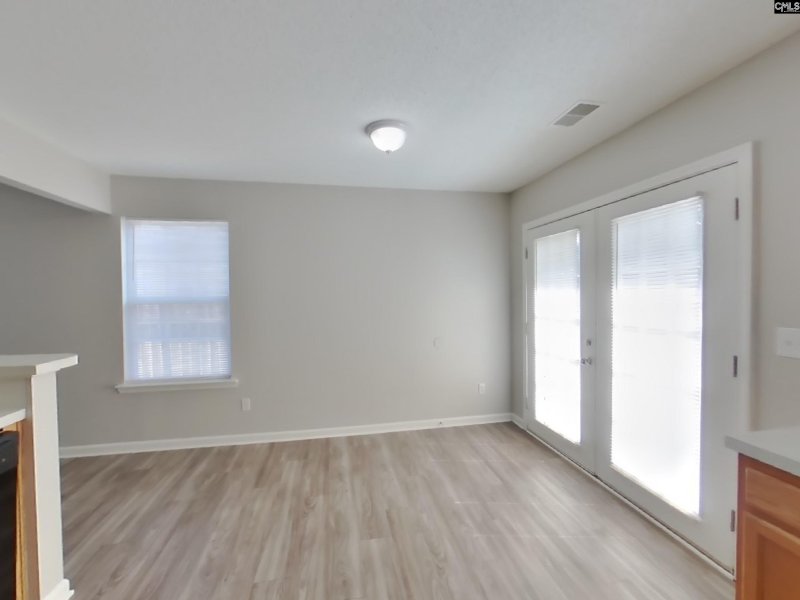 Property image 5 of 108 Springway Drive in East Lake, Columbia, SC 29209