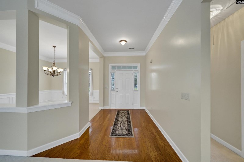 Property image 3 of 1002 Leamington Circle in Waterford, Irmo, SC 29063