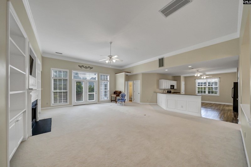 Property image 4 of 1002 Leamington Circle in Waterford, Irmo, SC 29063