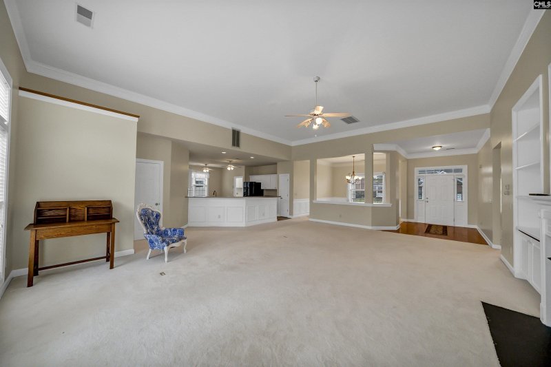 Property image 5 of 1002 Leamington Circle in Waterford, Irmo, SC 29063