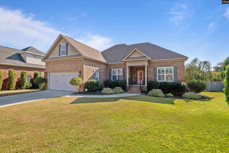 Property image 2 of 214 Scarborough Way in Scarborough Parish, Lexington, SC 29072-1918