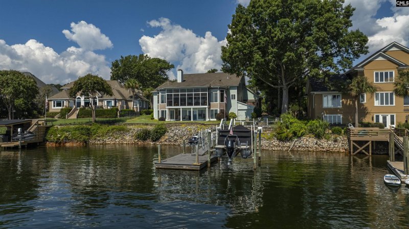 Property image 5 of 218 Lake Vista Drive in Timberlake Plantation, Chapin, SC 29036