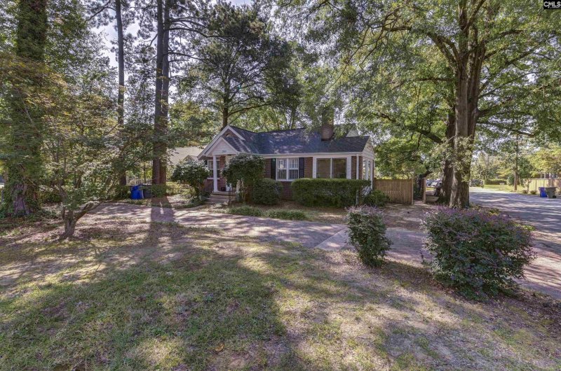 Property image 2 of 2900 Burney Drive in Shandon, Columbia, SC 29205