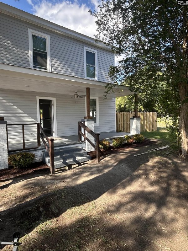 Colonial Heights, Columbia Community