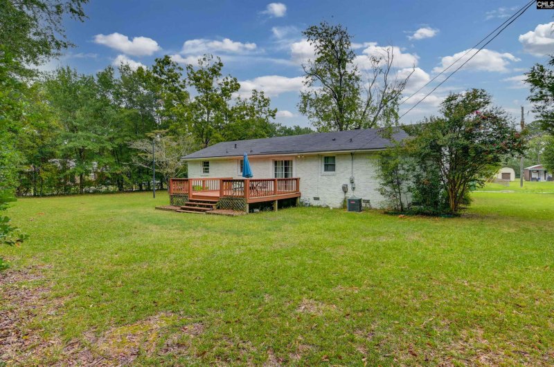 Property image 2 of 6768 Towhee Drive in Pennington Acres, Columbia, SC 29209